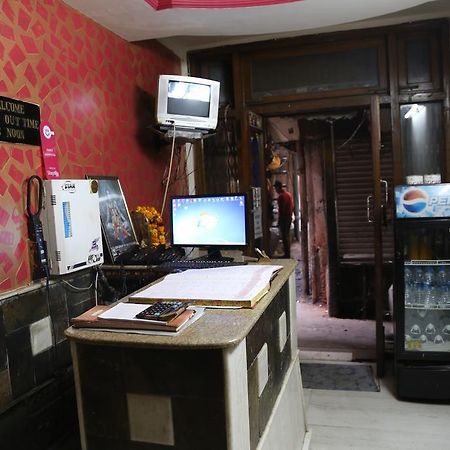 Yes Please Guest House Nuova Delhi Esterno foto